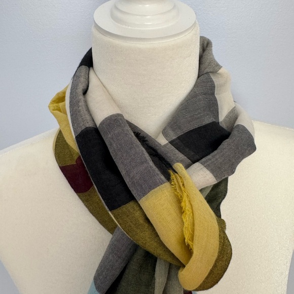 BURBERRY Women’s Plaid Multicolor Scarf - Picture 2 of 11